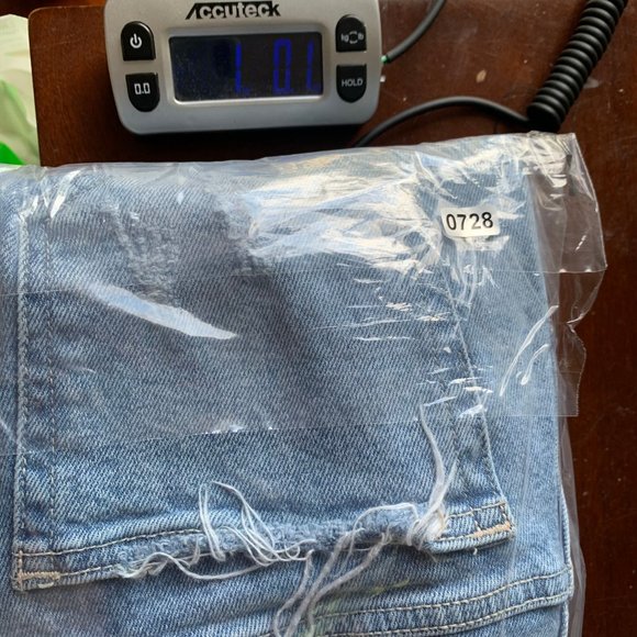 WINDSOR WOMENS SIZE 3 DENIM DISTRESSED BLUE SKINNY JEANS KNEE CASUAL TAPERED - Picture 15 of 15